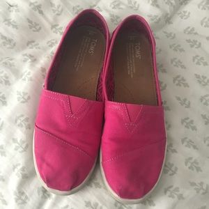 TOMS Youth Avalon Canvas Slip On Shoe